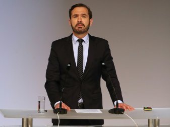 Friedrich Curtius ist nicht länger DFB-Generalsekretär Friedrich Curtius ist nicht länger DFB-Generalsekretär