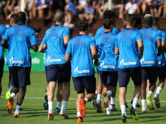 Kurze Sommerpause für Absteiger Schalke 04 Kurze Sommerpause für Absteiger Schalke 04
