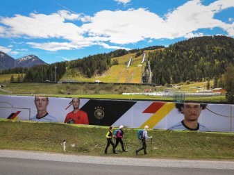 Willkommen in Österreich: Seefeld ist bereit für das DFB-Team. Foto: Christian Charisius/dpa Willkommen in Österreich: Seefeld ist bereit für das DFB-Team. Foto: Christian Charisius/dpa