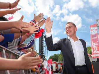 Ralf Rangnick soll in Leipzig vor den Fans geehrt werden. Foto: Jan Woitas/ZB/dpa/Archiv Ralf Rangnick soll in Leipzig vor den Fans geehrt werden. Foto: Jan Woitas/ZB/dpa/Archiv