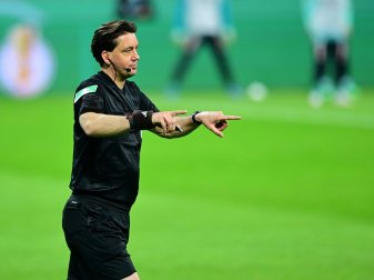 Gräfe kritisiert die Schiedsrichter-Altersgrenze Gräfe kritisiert die Schiedsrichter-Altersgrenze