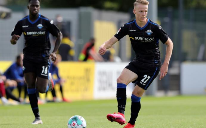 Chris Führich (r.) bleibt in Paderborn