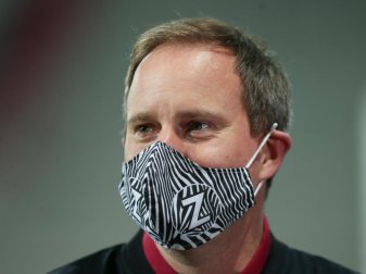 St.-Pauli-Chef Oke Göttlich: «Die attraktiven Spiele, die attraktiven TV-Quoten wandern verstärkt in Richtung 2. Liga». Foto: Selim Sudheimer/dpa St.-Pauli-Chef Oke Göttlich: «Die attraktiven Spiele, die attraktiven TV-Quoten wandern verstärkt in Richtung 2. Liga». Foto: Selim Sudheimer/dpa