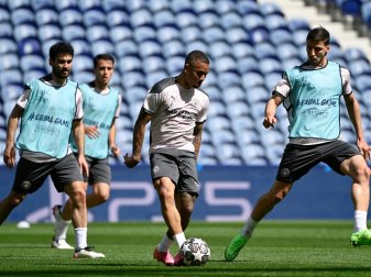 Joachim Löw sieht ManCity als Favoriten Joachim Löw sieht ManCity als Favoriten