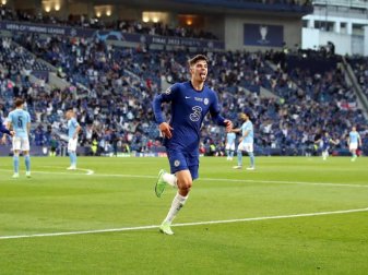Kai Havertz hat gerade das Tor zur 1:0-Führung erzielt, welches Timo Werner durch einen klugen Laufweg ermöglichte. Foto: Nick Potts/PA Wire/dpa Kai Havertz hat gerade das Tor zur 1:0-Führung erzielt, welches Timo Werner durch einen klugen Laufweg ermöglichte. Foto: Nick Potts/PA Wire/dpa