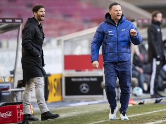 Hertha BSC setzt weiter auf Trainer Pal Dardai (r) und Sportdirektor Arne Friedrich. Foto: Tom Weller/dpa Hertha BSC setzt weiter auf Trainer Pal Dardai (r) und Sportdirektor Arne Friedrich. Foto: Tom Weller/dpa