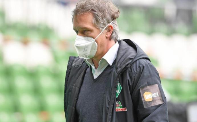 Will zeitnah einen neuen Werder-Trainer präsentieren: Frank Baumann. Foto: Carmen Jaspersen/dpa