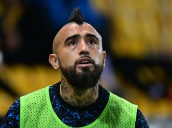 Musste ins Krankenhaus gebracht werden: Arturo Vidal Musste ins Krankenhaus gebracht werden: Arturo Vidal
