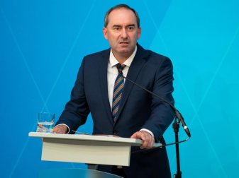 Hubert Aiwanger (Freie Wähler) ist der Wirtschaftsminister von Bayern. Foto: Sven Hoppe/dpa Hubert Aiwanger (Freie Wähler) ist der Wirtschaftsminister von Bayern. Foto: Sven Hoppe/dpa