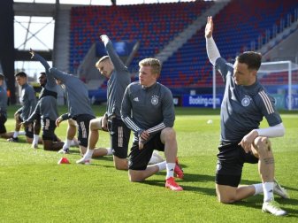 Die deutschen U21-Spieler erwartet ein intensives Halbfinale gegen die Niederlande. Foto: Marton Monus/dpa Die deutschen U21-Spieler erwartet ein intensives Halbfinale gegen die Niederlande. Foto: Marton Monus/dpa
