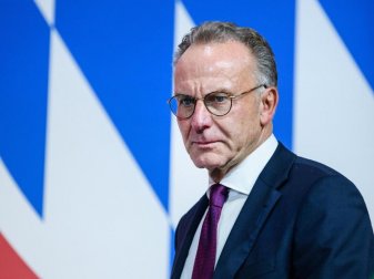 Karl-Heinz Rummenigge hat seinen Vertrag als Vorstandsvorsitzender des FC Bayern zum 30. Juni 2021 aufgelöst. Foto: Matthias Balk/dpa Karl-Heinz Rummenigge hat seinen Vertrag als Vorstandsvorsitzender des FC Bayern zum 30. Juni 2021 aufgelöst. Foto: Matthias Balk/dpa