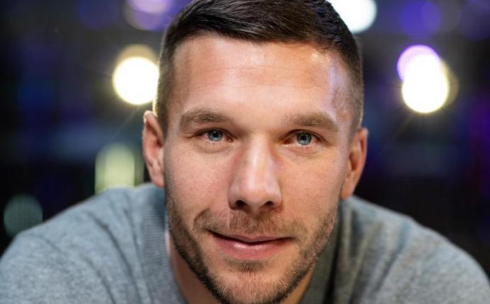 Wurde über Twitter verabschiedet: Der Vertrag von Lukas Podolski bei Antalyaspor ist ausgelaufen. Foto: Bernd Thissen/dpa/Archivbild