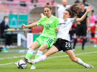 «Zu einer Führungspersönlichkeit gereift»: Der VfL Wolfsburg hat den Vertrag mit Svenja Huth verlängert. Foto: Marcel Kusch/dpa/Archivbild «Zu einer Führungspersönlichkeit gereift»: Der VfL Wolfsburg hat den Vertrag mit Svenja Huth verlängert. Foto: Marcel Kusch/dpa/Archivbild