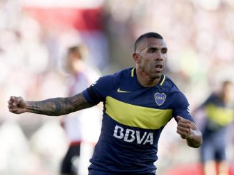 Carlos Tevez will mehr Zeit mit der Familie verbringen. Foto: David Fernandez/EFE/dpa Carlos Tevez will mehr Zeit mit der Familie verbringen. Foto: David Fernandez/EFE/dpa