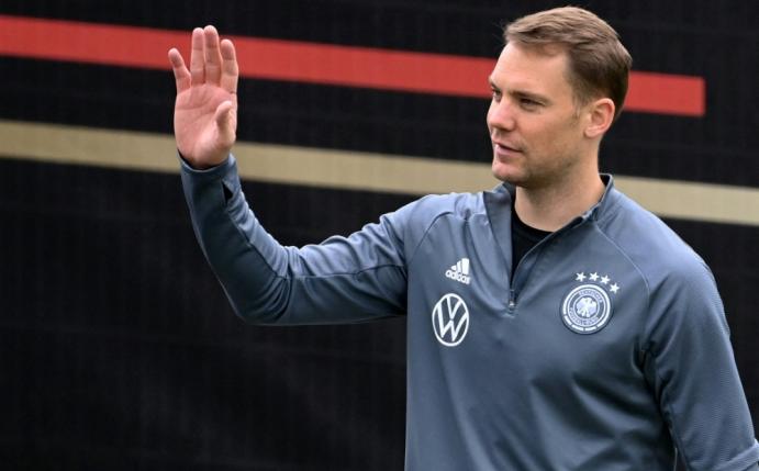 Auch Manuel Neuer wünscht der U21 viel Glück
