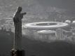 Blick auf das Maracana-Stadion hinter der Christus-Erlöser-Statue. Foto: Felipe Dana/AP/dpa
