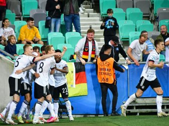 Die deutsche U21-Auswahl feiert den EM-Titel Die deutsche U21-Auswahl feiert den EM-Titel