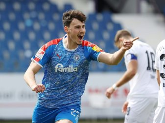 Janni Serra wechselt zu Arminia Bielefeld Janni Serra wechselt zu Arminia Bielefeld