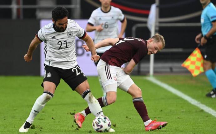 Antreiber und Vollstrecker zugleich: Ilkay Gündogan (l). Foto: Federico Gambarini/dpa