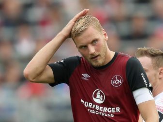 Wechselt von Nürnberg zu Hansa Rostock an die Ostseeküste: Hanno Behrens. Foto: Daniel Karmann/dpa Wechselt von Nürnberg zu Hansa Rostock an die Ostseeküste: Hanno Behrens. Foto: Daniel Karmann/dpa