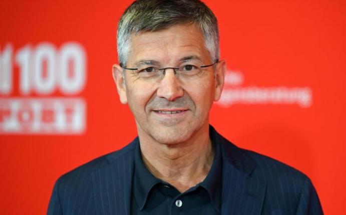 Sieht den FC Bayern für die Zukunft gut aufgestellt: Vereins-Präsident Herbert Hainer. Foto: Arne Dedert/dpa
