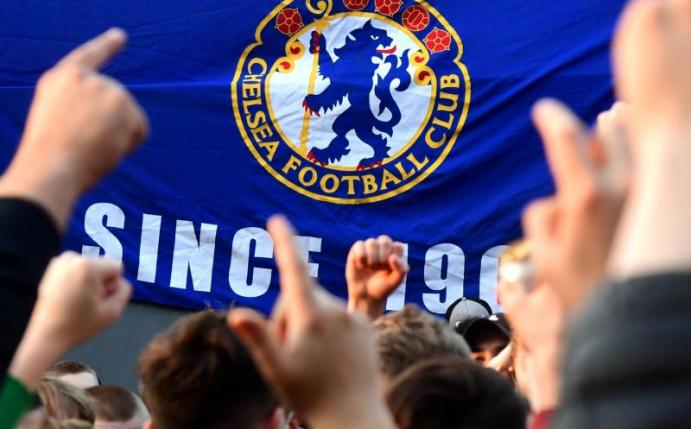 Das englische Sextett um den FC Chelsea zahlt Millionen für Fußball-Projekte. Foto: Ian West/PA Wire/dpa