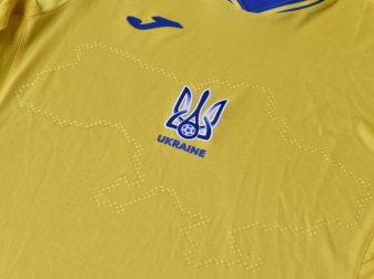Streit um Ukraine-Trikot und Slogan spitzt sich zu Streit um Ukraine-Trikot und Slogan spitzt sich zu