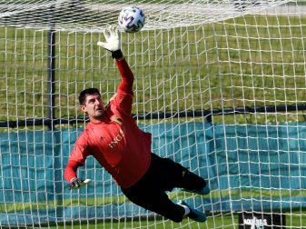 Torhüter Courtois ruft den EM-Titel als Ziel aus Torhüter Courtois ruft den EM-Titel als Ziel aus