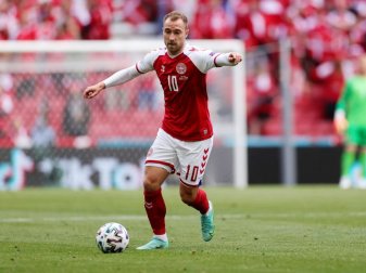 Befindet sich nach seinem Zusammenbruch in einem stabilen Zustand: Dänemarks Christian Eriksen. Foto: Wolfgang Rattay/POOL REUTERS/AP/dpa Befindet sich nach seinem Zusammenbruch in einem stabilen Zustand: Dänemarks Christian Eriksen. Foto: Wolfgang Rattay/POOL REUTERS/AP/dpa