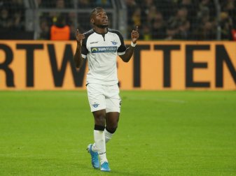 Hansa Rostock leiht den Ex-Paderborner Streli Mamba aus Hansa Rostock leiht den Ex-Paderborner Streli Mamba aus