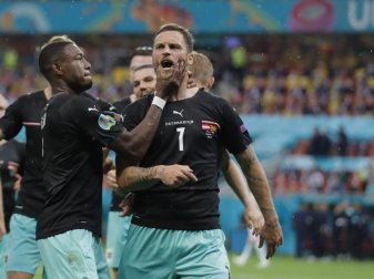 Droht Ungemach durch die UEFA: Marko Arnautovic (r). Foto: Robert Ghement/POOL EPA/AP/dpa Droht Ungemach durch die UEFA: Marko Arnautovic (r). Foto: Robert Ghement/POOL EPA/AP/dpa