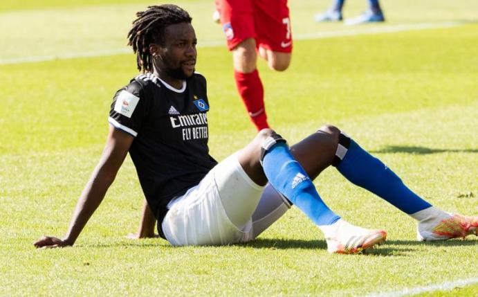 Wird den HSV verlassen: Gideon Jung. Foto: Tom Weller/dpa