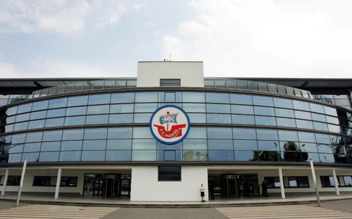 Hansa Rostock verstärkt sich in der Innenverteidigung