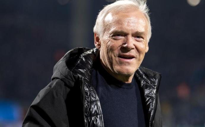Könnte sich vorstellen, auch einmal für den DFB zu arbeiten: Hermann Gerland. Foto: David Inderlied/dpa