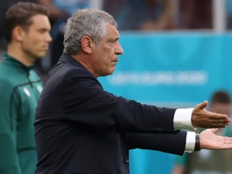 Portugals Trainer Fernando Santos Portugals Trainer Fernando Santos