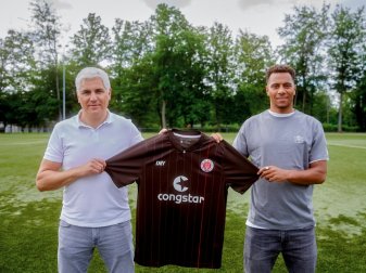 Etienne Amenyido (r.) wechselt zu St. Pauli Etienne Amenyido (r.) wechselt zu St. Pauli