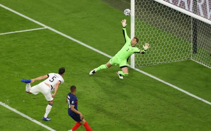 Mats Hummels traf gegen Frankreich ins eigene Netz
