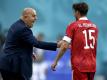 Trainer Stanislaw Tschertschessow konnte sich über eine deutliche Verbesserug im Spiel der Sbornaja freuen. Foto: Kirill Kudryavtsev/Pool AFP/AP/dpa