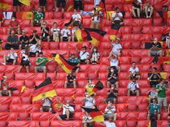 Der DFB möchte Reglungen zur Maskenpflicht prüfen Der DFB möchte Reglungen zur Maskenpflicht prüfen