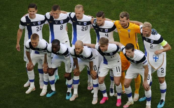 Für die Finnen ist von Platz eins bis vier vor ddem letzten Gruppenspiel noch alles möglich. Foto: Anton Vaganov/Reuters Pool/AP/dpa