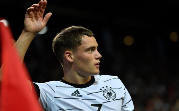 Bayer-Youngster Florian Wirtz: Olympia in Tokio oder Vorbereitung mit Bayer Leverkusen?. Foto: Marton Monus/dpa