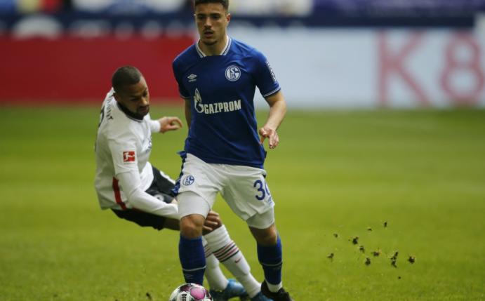 Idrizi hat einen Profivertrag unterschrieben