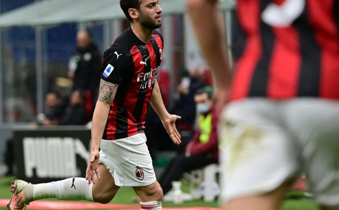 Hakan Calhanoglu wechselt von Milan zu Inter