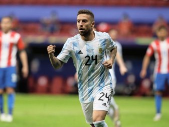 Argentiniens Alejandro Gomez feiert den Führungstreffer gegen Paraguay. Foto: Eraldo Peres/AP/dpa Argentiniens Alejandro Gomez feiert den Führungstreffer gegen Paraguay. Foto: Eraldo Peres/AP/dpa