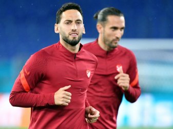 Hakan Calhanoglu spielt künftig für Inter Mailand Hakan Calhanoglu spielt künftig für Inter Mailand