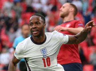 England schlägt Tschechien England schlägt Tschechien