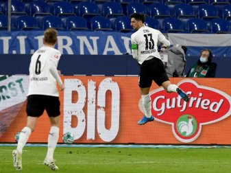 Mönchengladbachs Lars Stindl (r) wird wohl nicht zu Olympia fahren. Foto: Guido Kirchner/dpa-Pool/dpa Mönchengladbachs Lars Stindl (r) wird wohl nicht zu Olympia fahren. Foto: Guido Kirchner/dpa-Pool/dpa