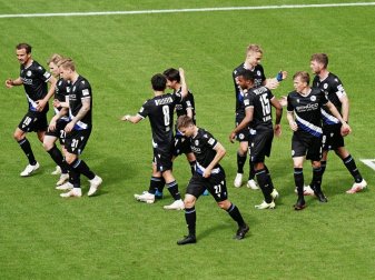 Das neue Trikot besteht aus recycelten-PET-Flaschen Das neue Trikot besteht aus recycelten-PET-Flaschen