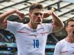 Hat großen Anteil am EM-Achtelfinaleinzug der Tschechen: Leverkusen-Profi Patrik Schick (l). Foto: Paul Ellis/Pool AFP/AP/dpa