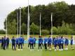 Die Spieler der englischen Nationalmannschaft hören einer Ansprache des Trainers während einer Trainingseinheit zu. Foto: Nick Potts/PA Wire/dpa